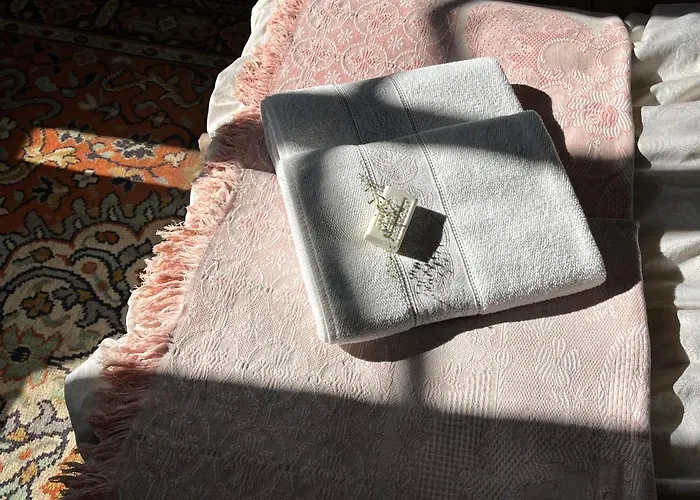 ‘l’ éditeur’ - Maison De Maître Honfleuraise. La Rivière-Saint-Sauveur